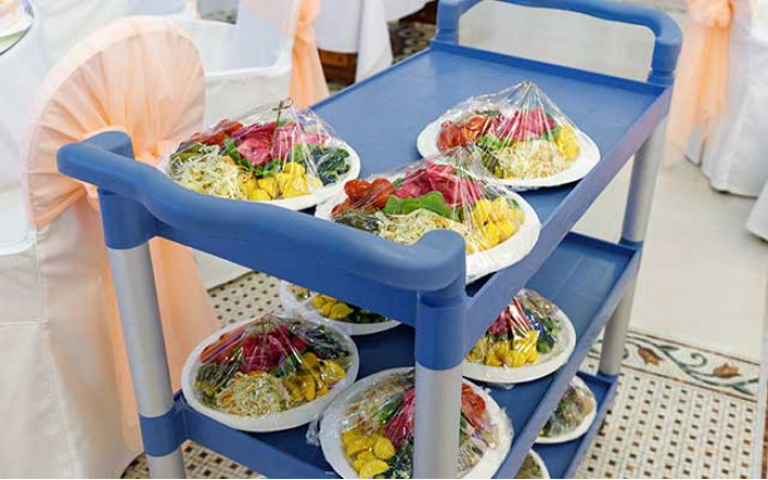 How to choose a serving trolley?